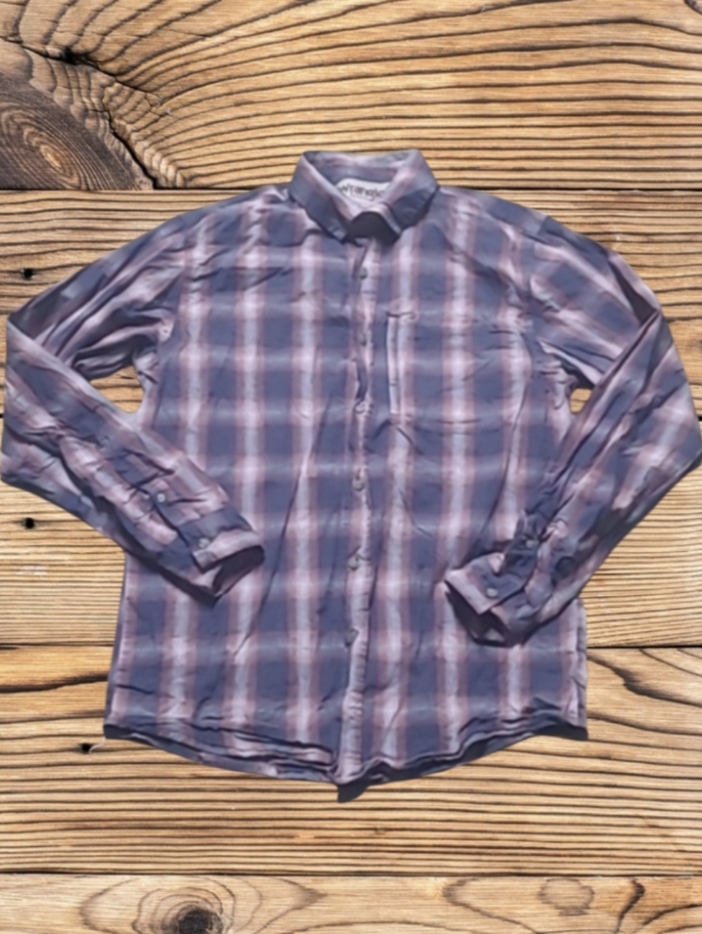 MEN'S WRANGLER RUGGED WEAR BUTTON DOWN SHIRT